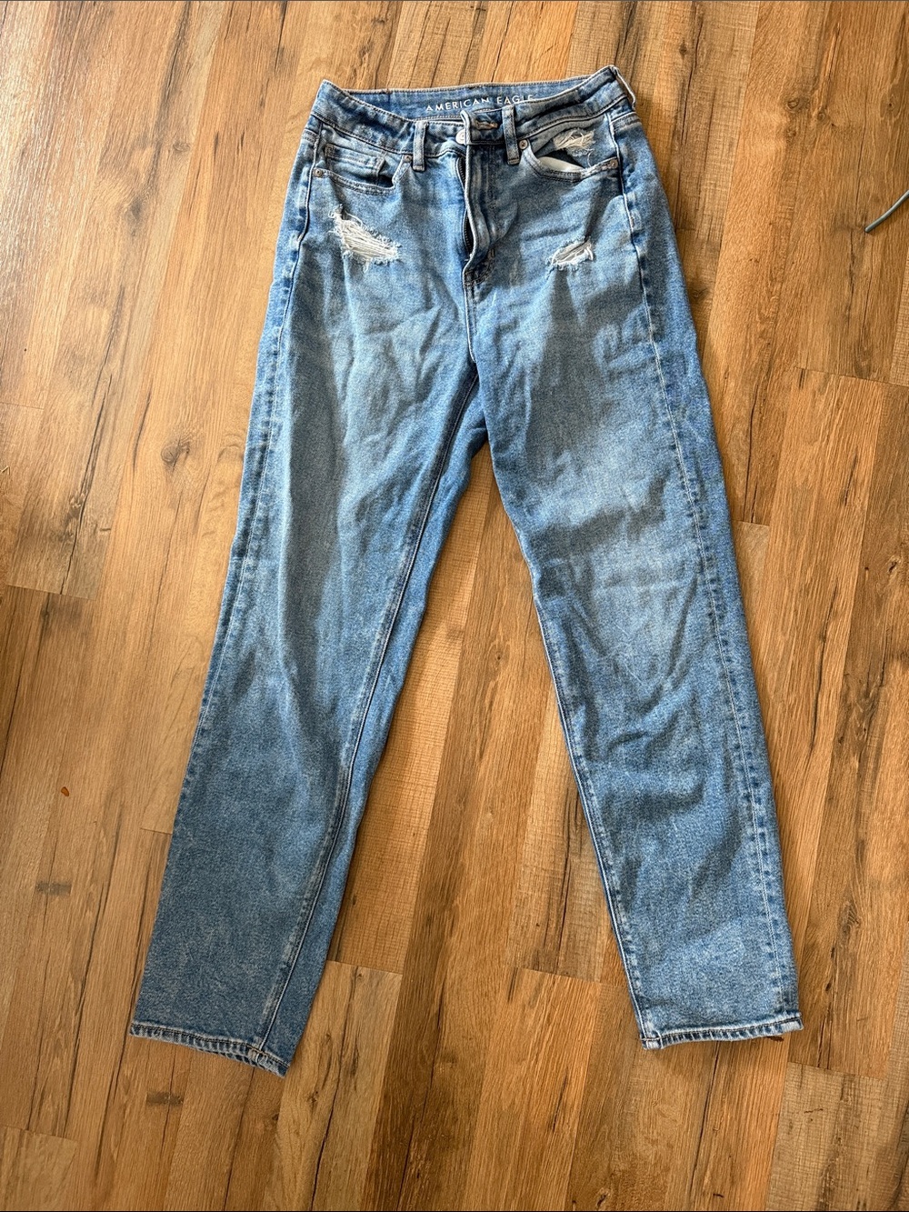 American Eagle Outfitters Light Blue Mom Straight Women’s Jeans